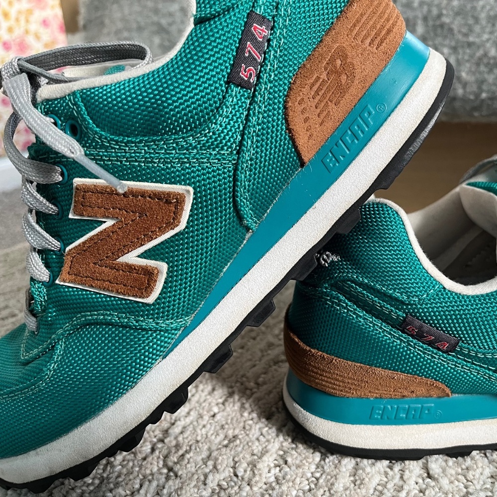 New Balance 574 Trail Runners - Women's Size 6.5